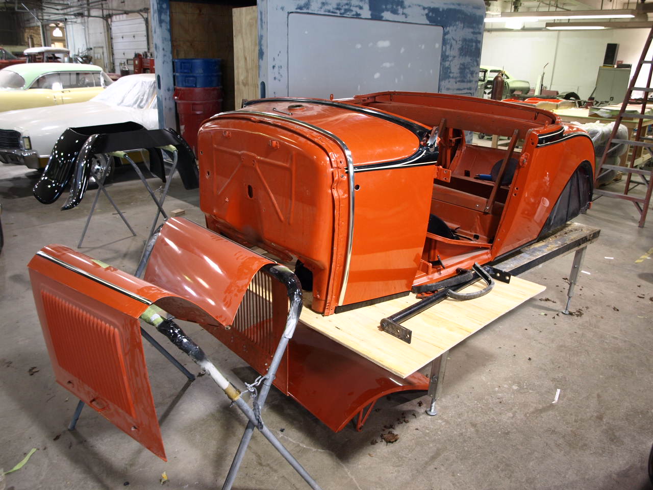1931 Ford roadster trunk