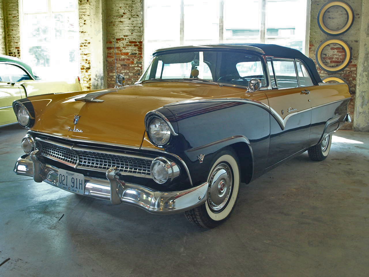 1955 Ford fairlane restomod